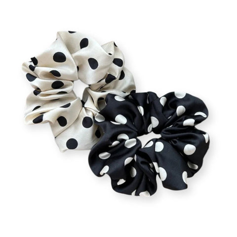 Duża gumka do włosów scrunchie satynowa w groszki - Spinkarnia