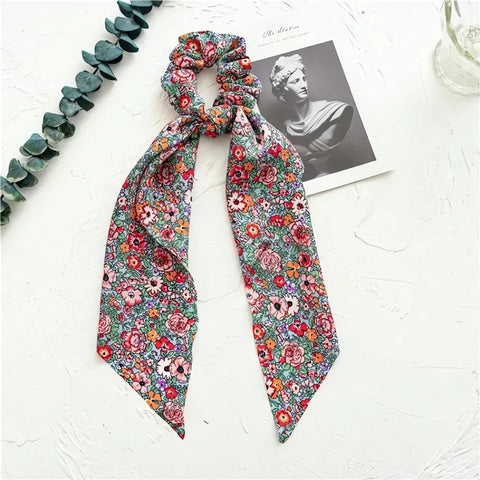 Satynowa gumka do włosów scrunchie z wstążką Aura Vintage - Spinkarnia