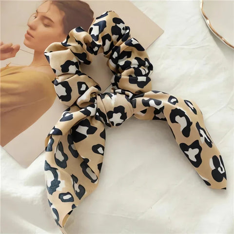 Satynowa gumka do włosów scrunchie z wstążką - 6 cm - Spinkarnia