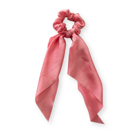 Satynowa gumka do włosów scrunchie z długą wstążką - Spinkarnia